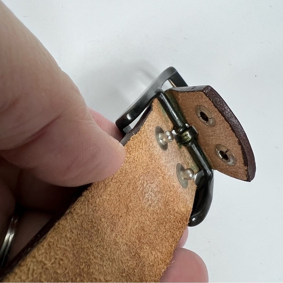 Latitan Handstained Tooled Leather with antiqued brass hardware - Picture 3 of 8